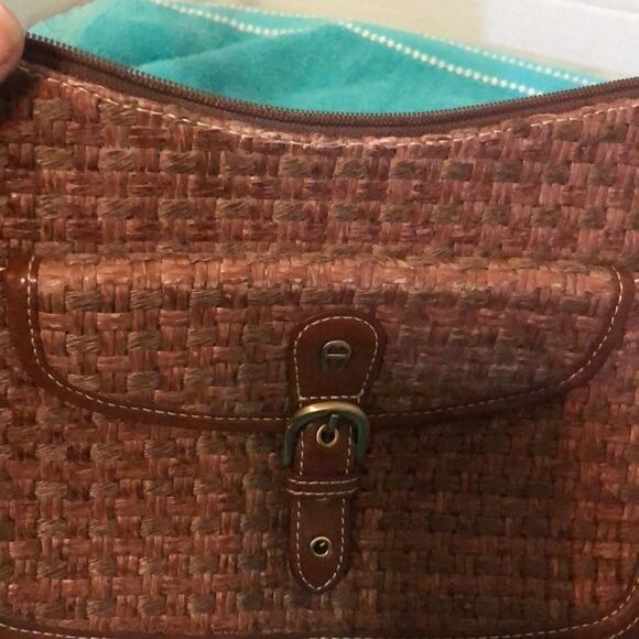 Etienne Aigner Shoulder Bag - Picture 6 of 6